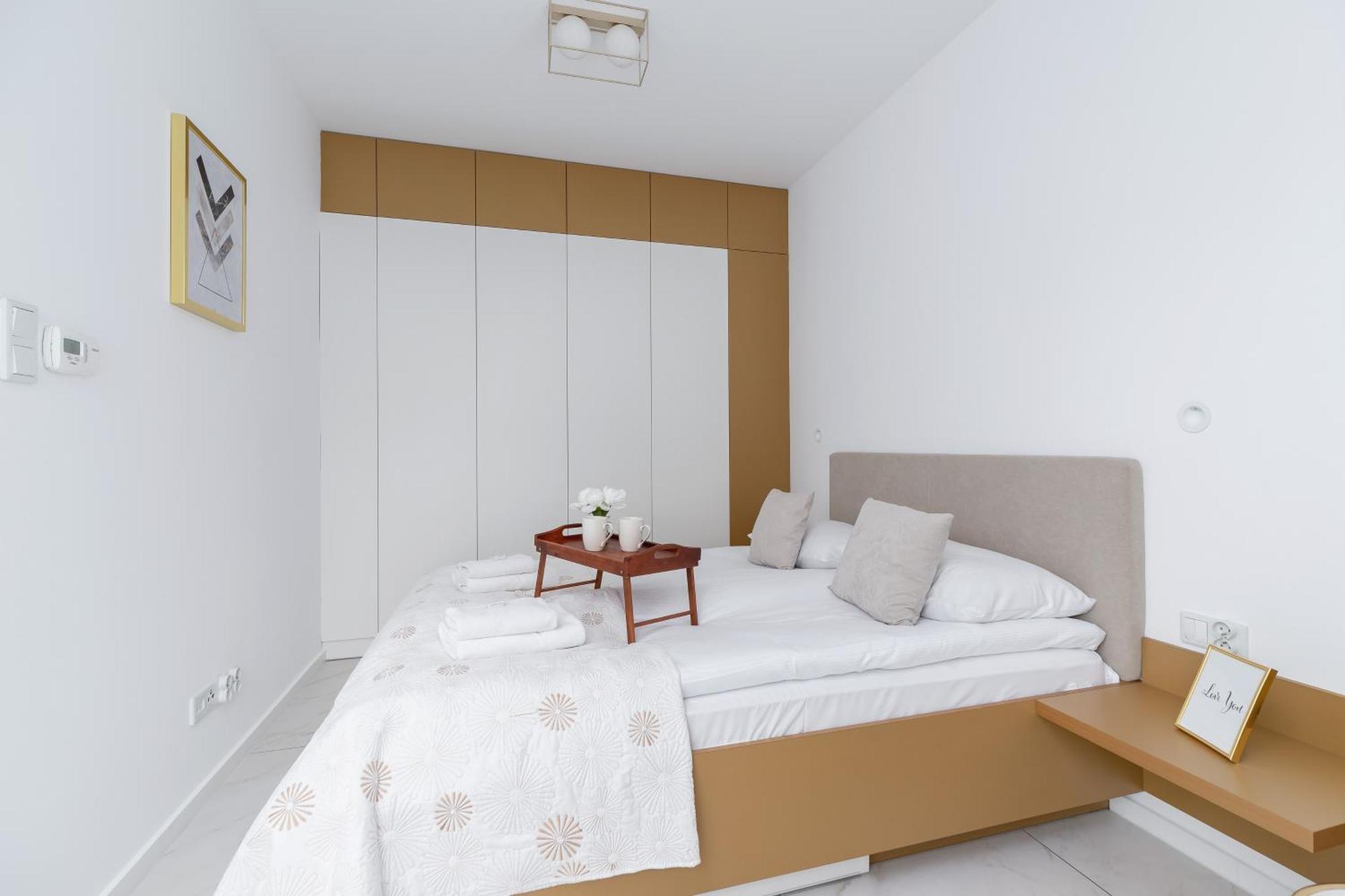 Near Opera Krakowska By Renters Prestige *